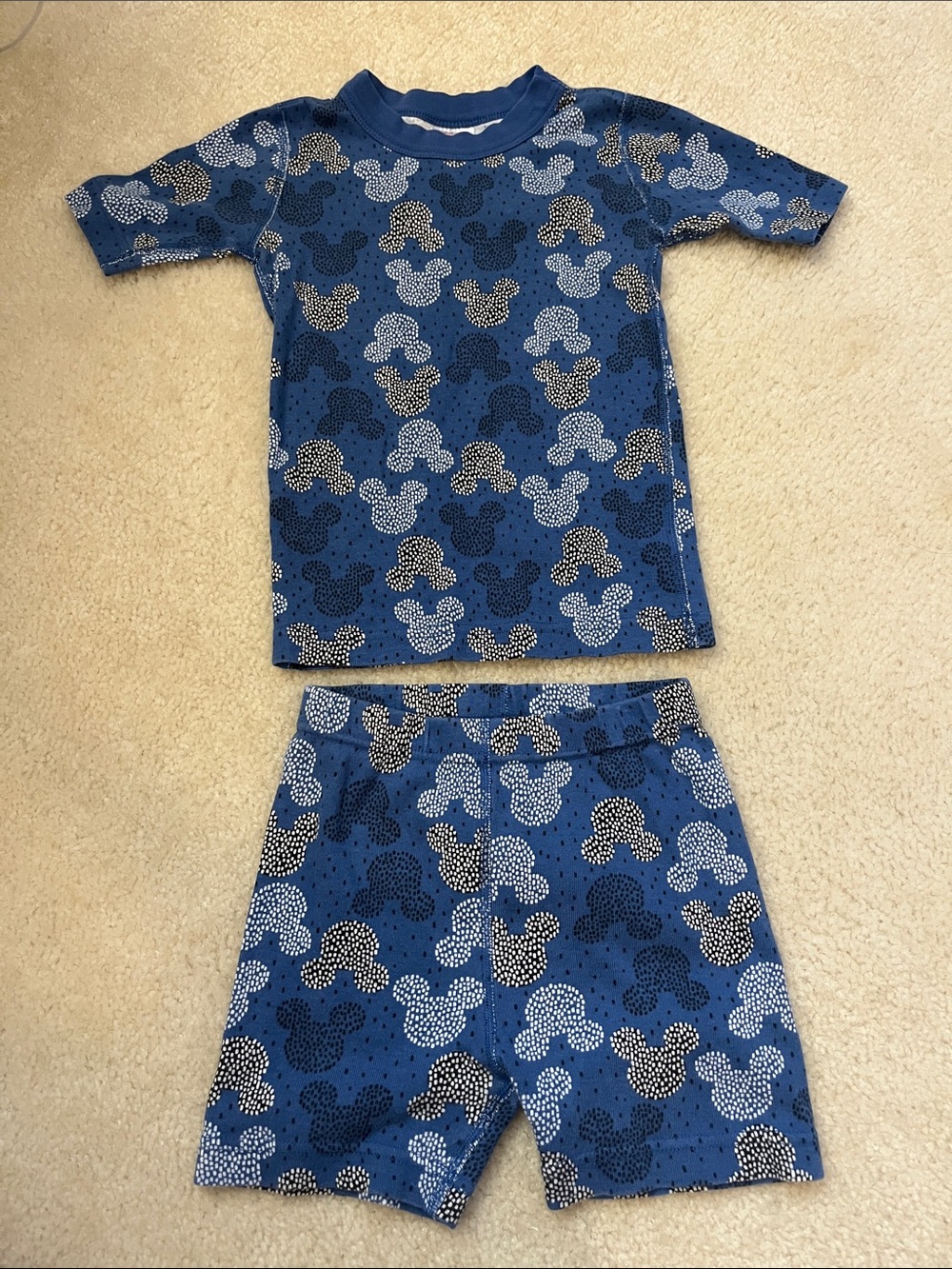 Hanna Andersson Blue Short Sleeve Pajama Set with Mickey Mouse Pattern